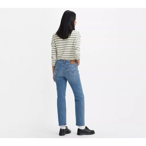 Levi’s premium denim wedgie straight - Picture 2 of 11